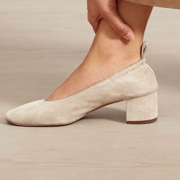 Everlane Shoes - Everlane The Italian Suede Day Heel 9 Bone